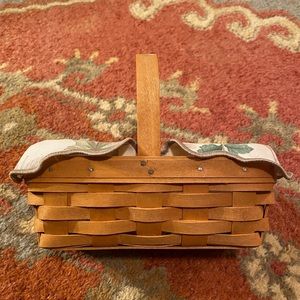 2000 Longaberger Basket